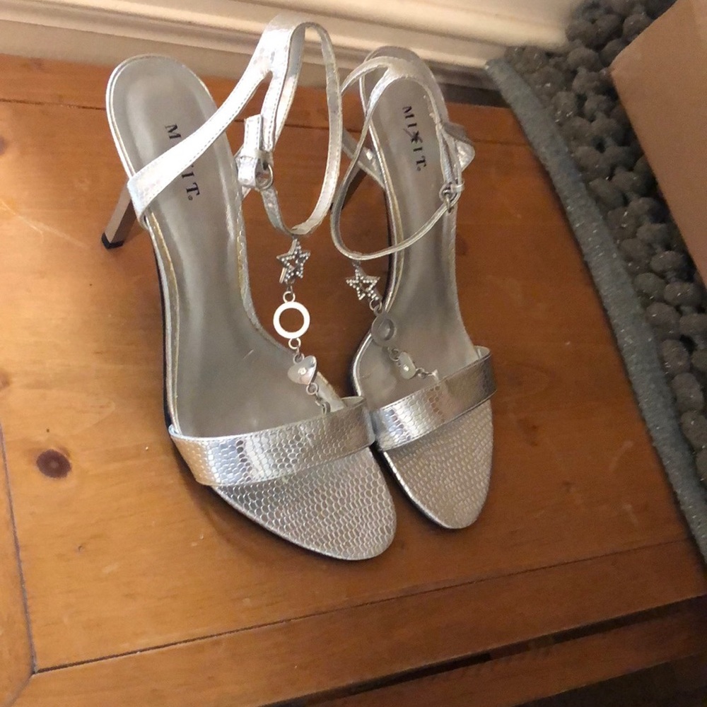 Shoes - Picture 3 of 3